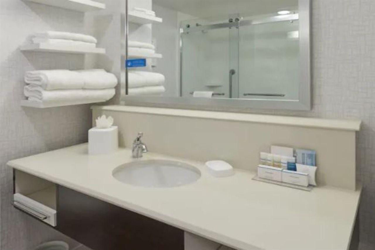Hampton Inn & Suites Hood River Bagian luar foto