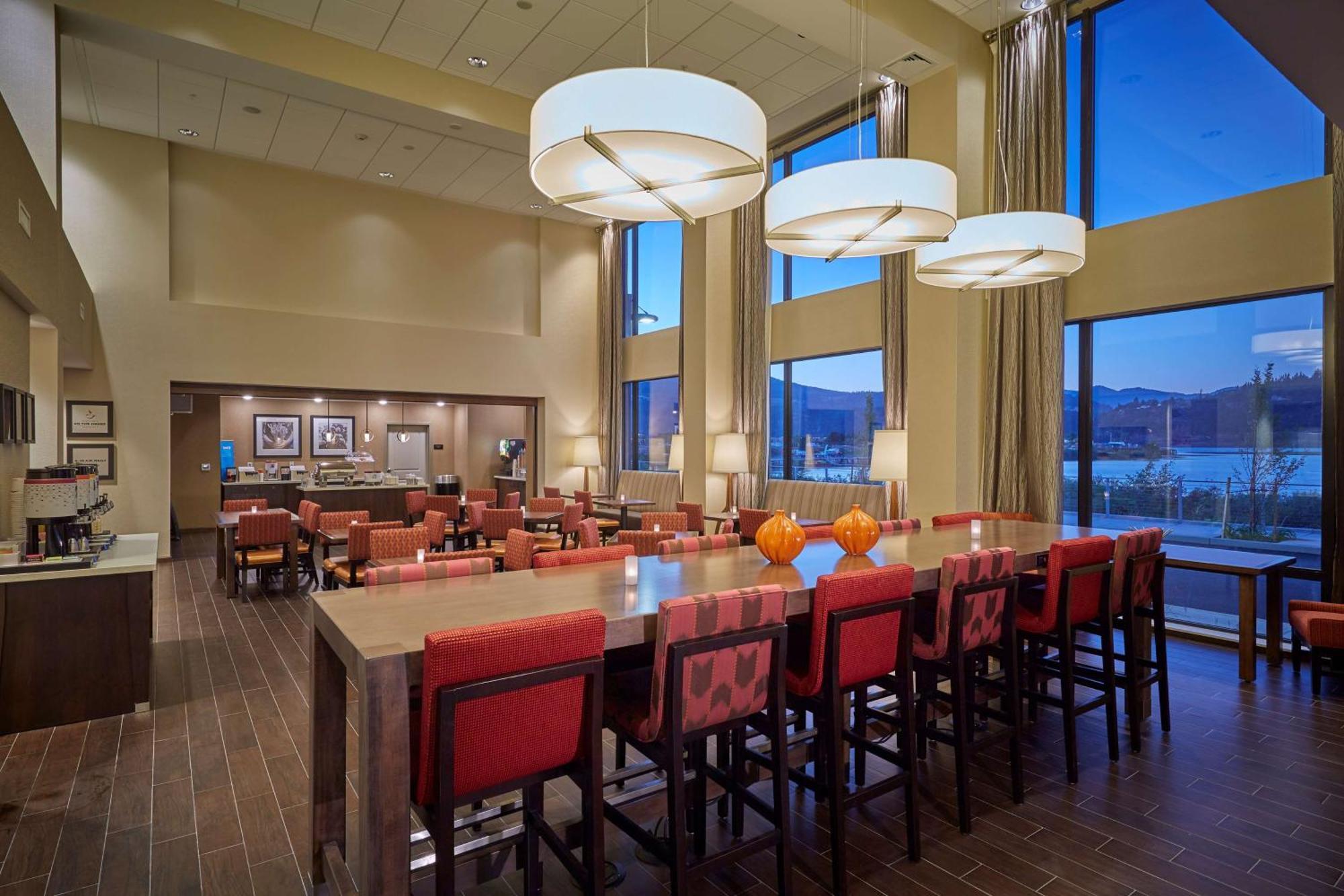 Hampton Inn & Suites Hood River Bagian luar foto