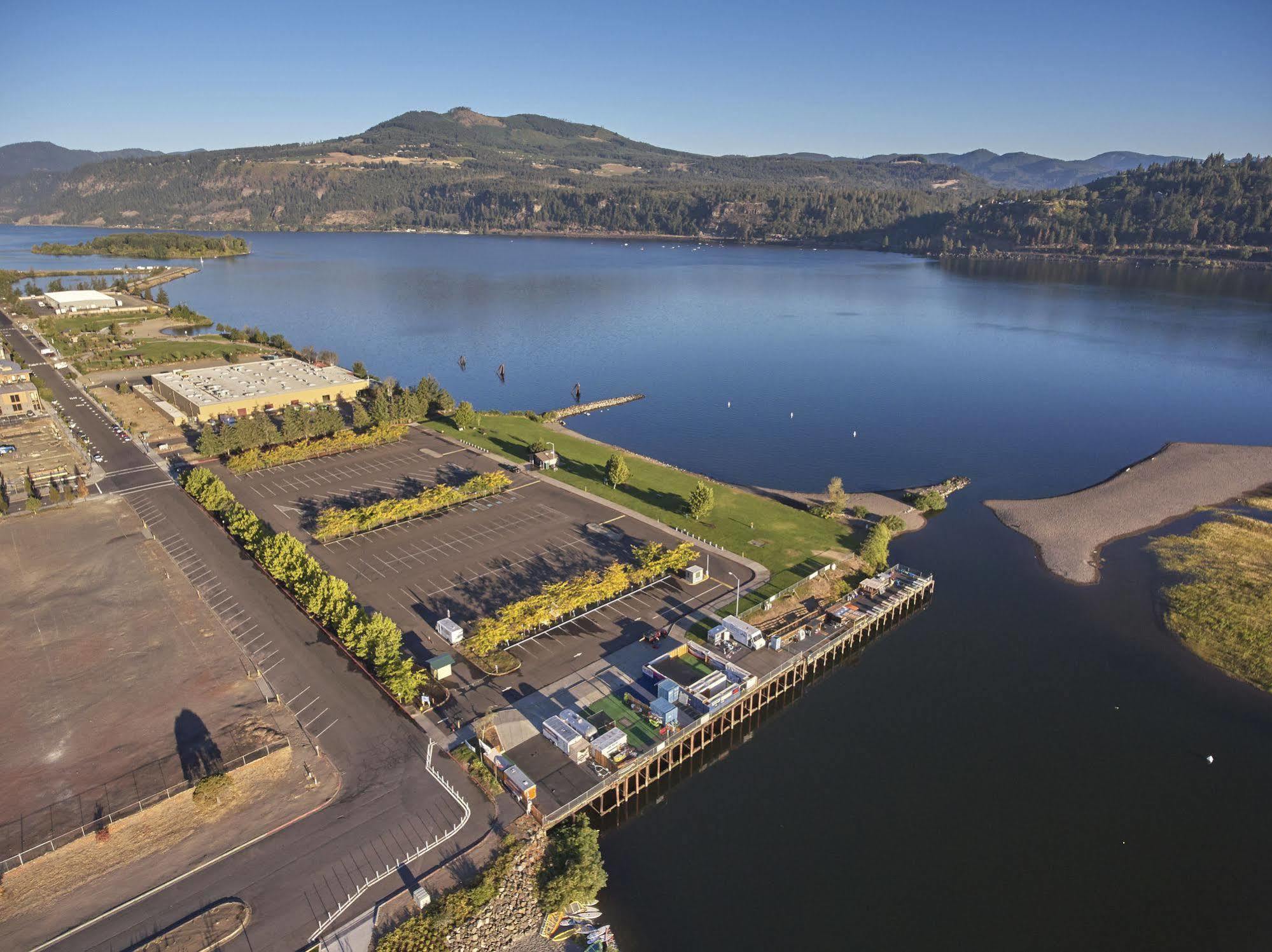Hampton Inn & Suites Hood River Bagian luar foto