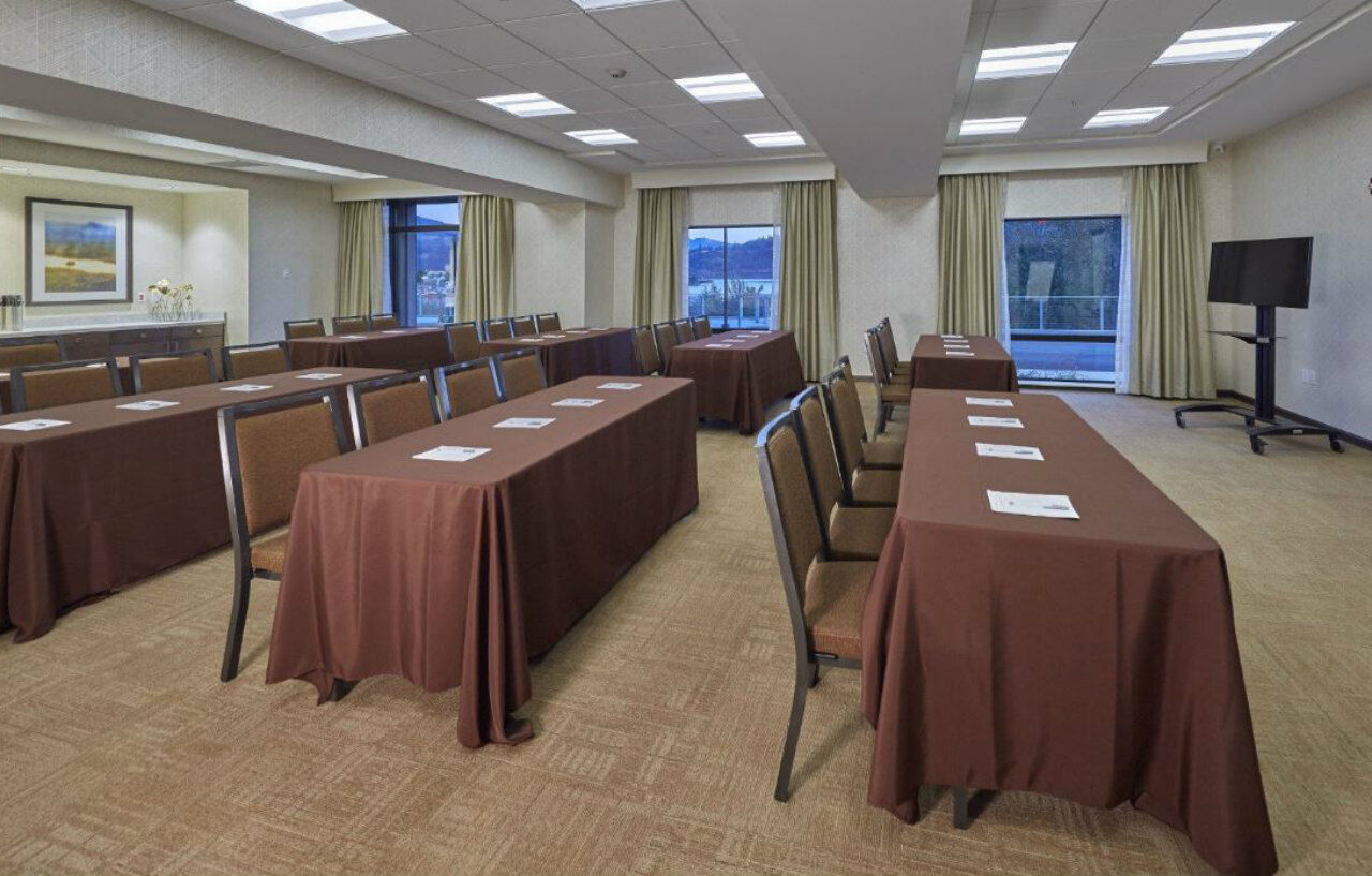 Hampton Inn & Suites Hood River Bagian luar foto